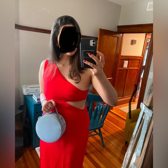 One shoulder red maxi Dress with thigh split and cutout - Picture 3 of 9